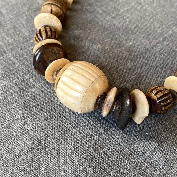 Tribal Hand-carved Bone & Wood Beaded Necklace - Picture 3 of 6